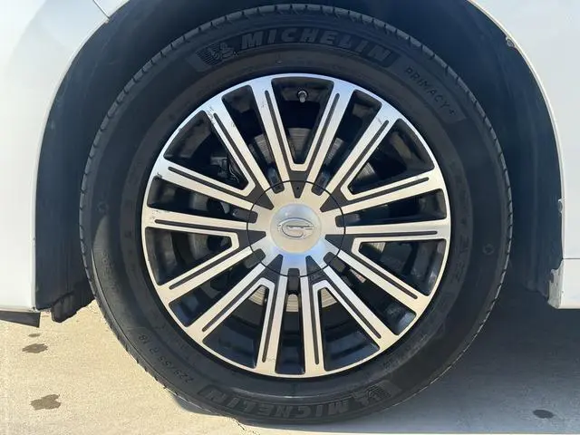 GAC Trumpchi M8 Lingxiu Series 390T Extreme Edition
