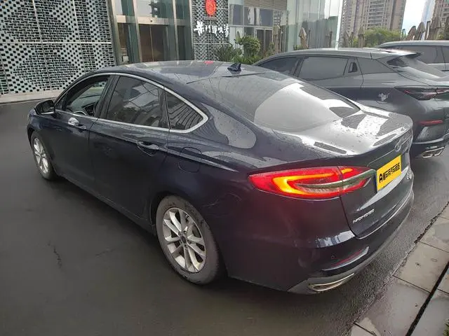 Ford Mondeo EcoBoost 180 fashion type