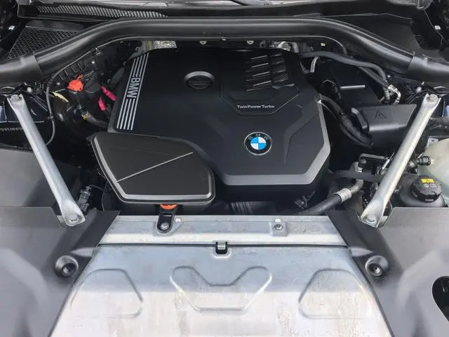 BMW BMW X3 xDrive28i M sports suit