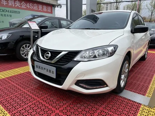 Nissan TIIDA 1.6L CVT Cool Version