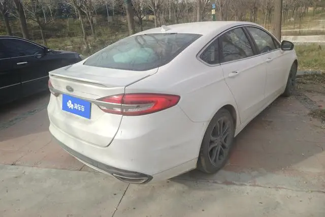 Ford Mondeo EcoBoost 180 Cognac Special Edition
