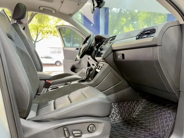 Volkswagen Tiguan L 330TSI automatic two-wheel drive Smart edition