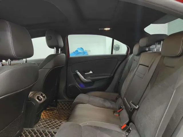 Mercedes-Benz Mercedes-Benz A-class A 200 L sports sedan fashion Version
