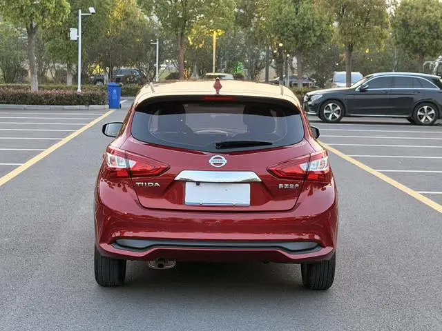 Nissan TIIDA 1.6L CVT Zhizun Edition