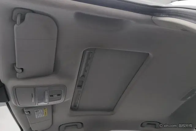 Roewe Roewe i5 1.5L automatic 4G Interconnection Linghao Ultimate Edition