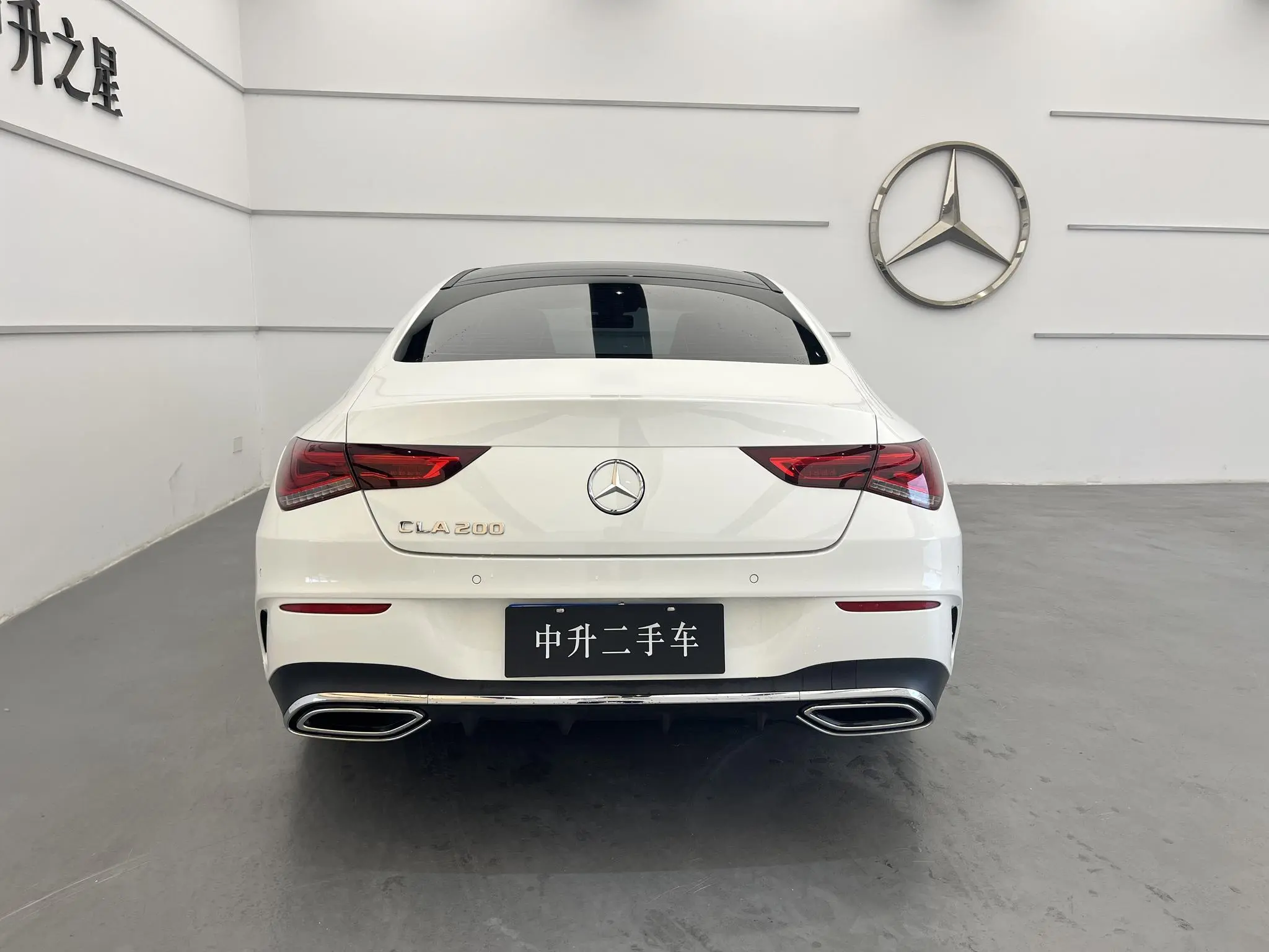 Mercedes-Benz Mercedes-Benz CLA CLA 200 four-door coupe