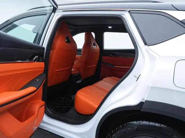 Dongfeng Fengshen Fengshen L7 PHEV 205 Plus