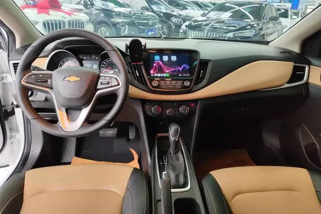 Chevrolet Cruze 320 Automatic Enjoy Edition