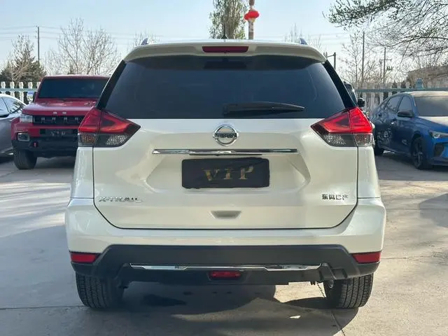 Nissan Qijun Classic version 2.0L two-wheel drive Zhilian Comfort Edition