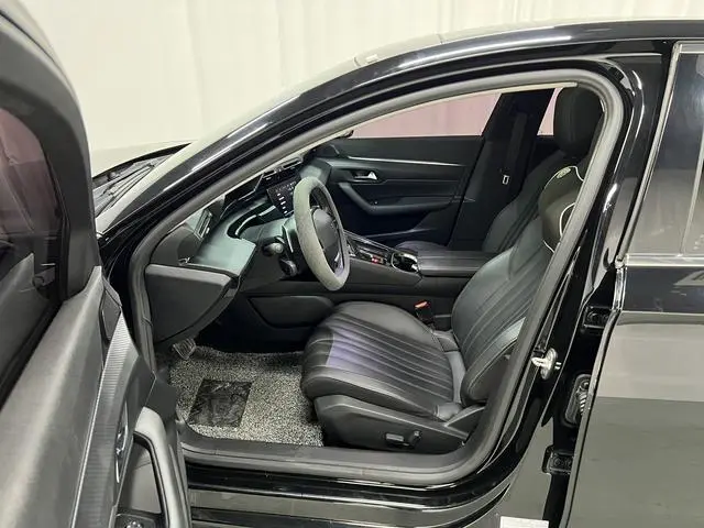 Peugeot Peugeot 508L 400THP PureTech Driving Control Edition
