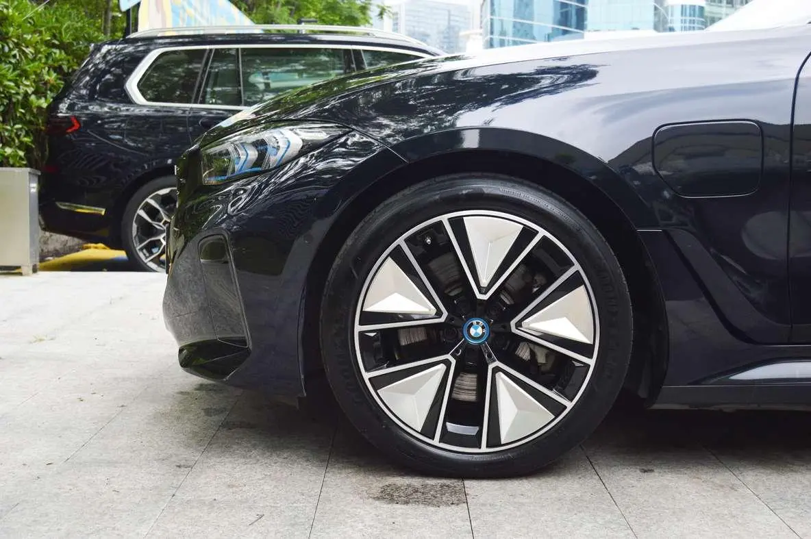 BMW BMW i3 eDrive40L Yao Ye Sports Suit