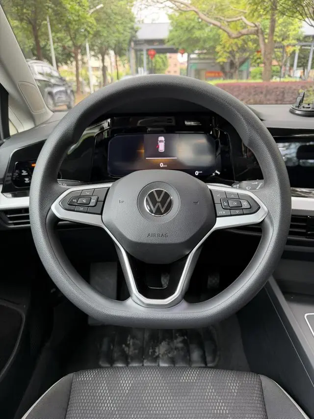 Volkswagen golf 200TSI DSG
