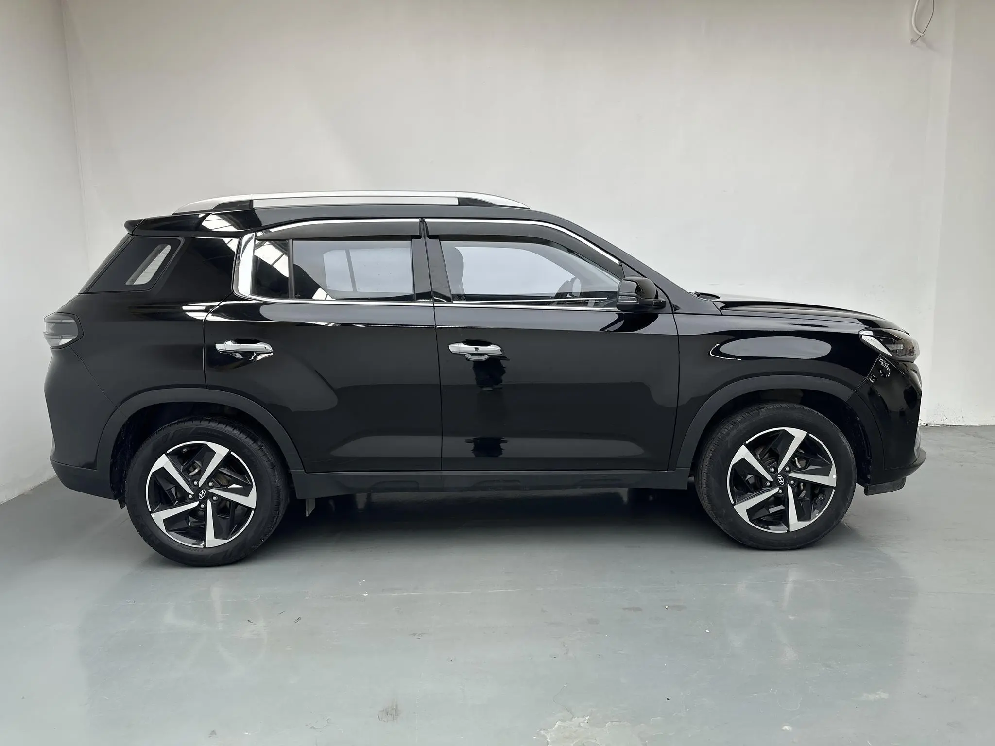 Hyundai Hyundai ix35 2.0L automatic two-wheel drive leading version GLS