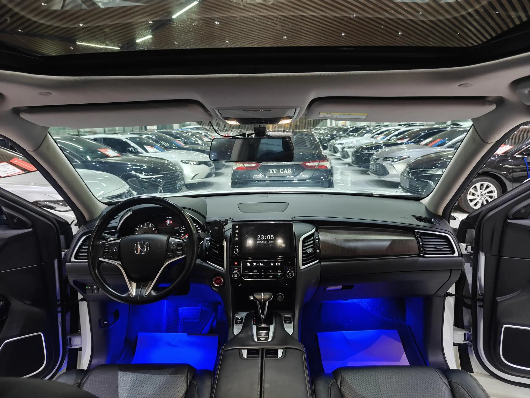 Honda Crown Road 240 TURBO CVT Smart Edition