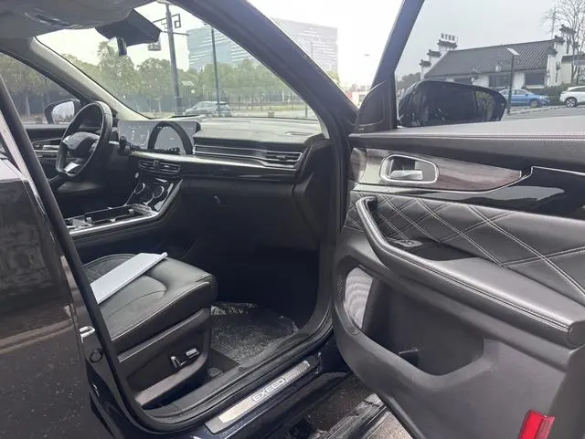 EXEED Xingtu Lanyue 390T two-wheel drive Star Rui Edition