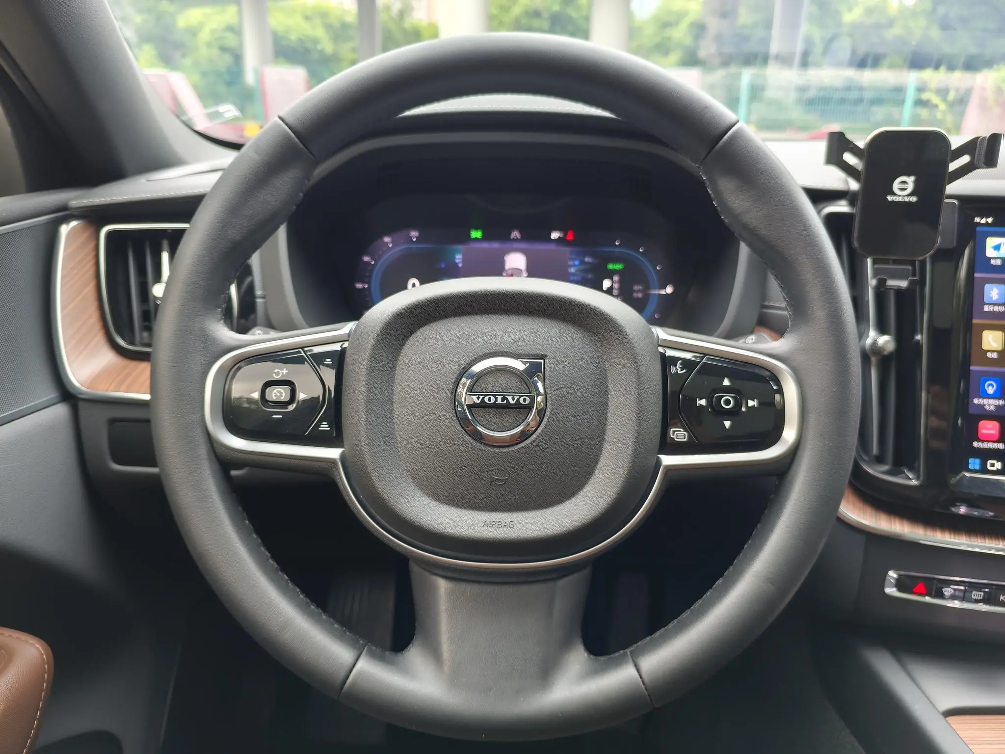 Volvo Volvo XC60 PHEV T8 four-wheel drive long battery life Zhiyuan Deluxe Edition