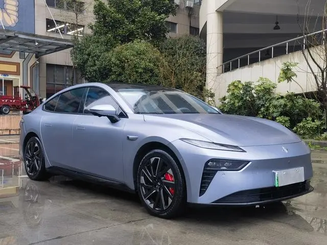 Dongfeng eπ eπ007 Pure electric 540 four-wheel drive Max version