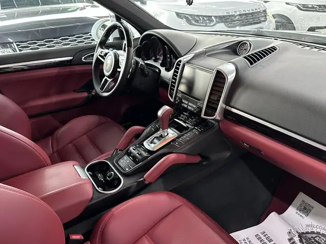 Porsche Cayenne Cayenne Platinum Edition 3.0T