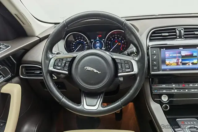 Jaguar Jaguar F-PACE 2.0T four-wheel drive Urban Exclusive Edition