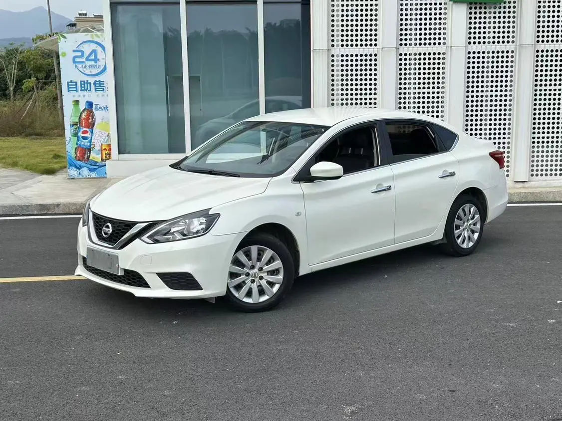 Nissan Xuan Yi Classic 1.6 XE CVT Comfort Edition