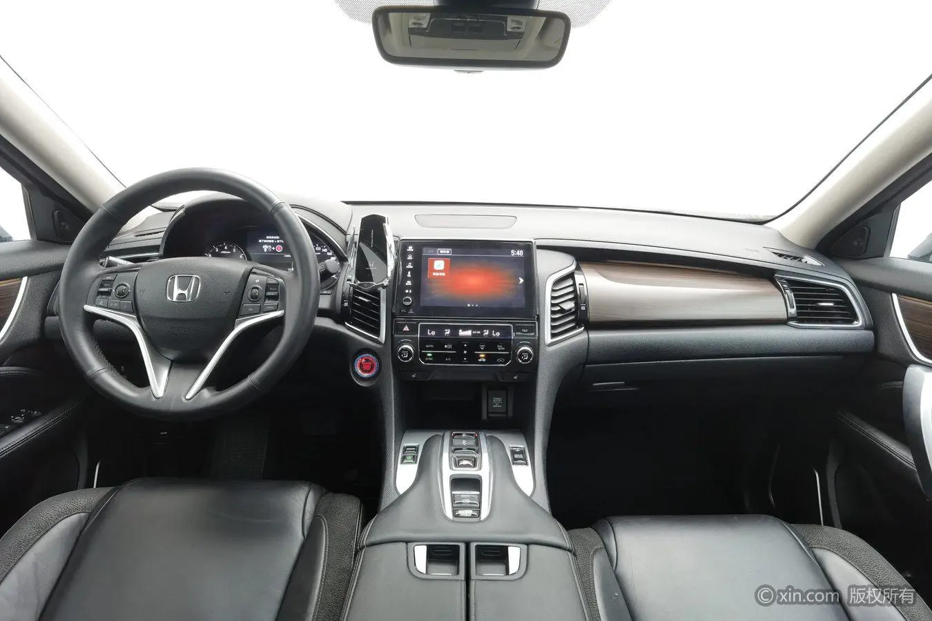 Honda Crown Road 370TURBO Four-wheel drive Exclusive Edition