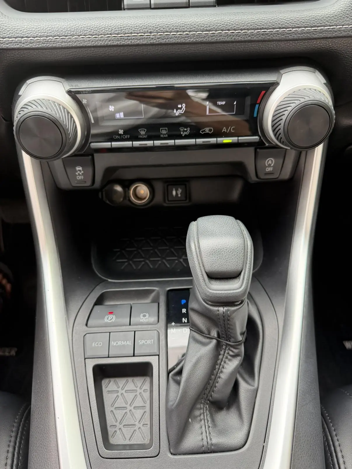 TOYOTA Wilanda 2.0L two-wheel drive leading version