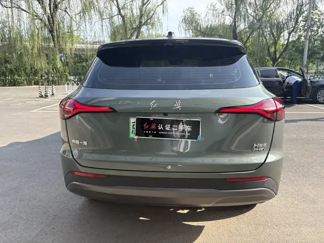 Hongqi Hongqi HS6 PHEV 240 Smart Hybrid Version