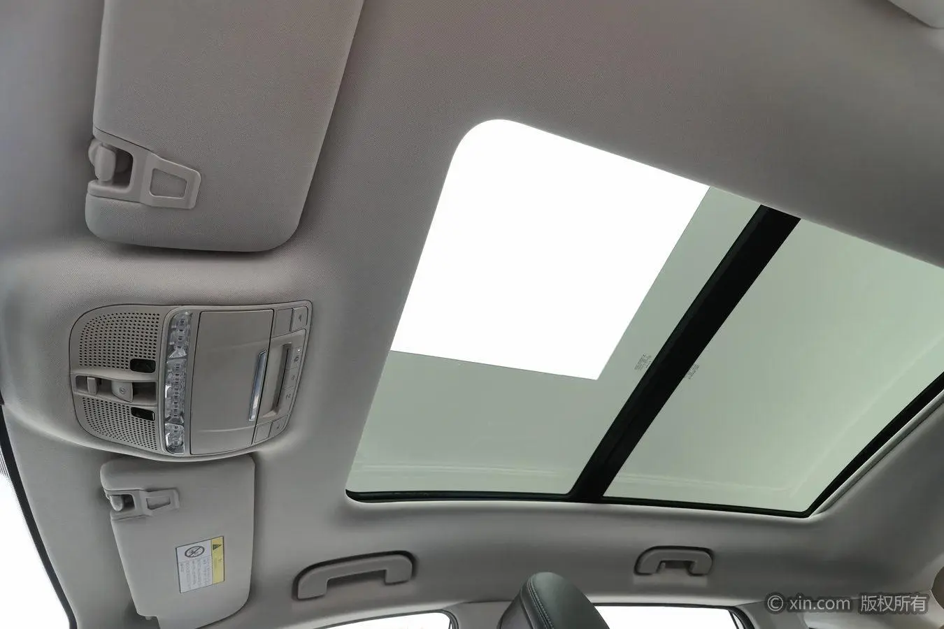 Dongfeng Fengshen Dongfeng Fengshen AX7 1.6T automatic AI flagship country VI