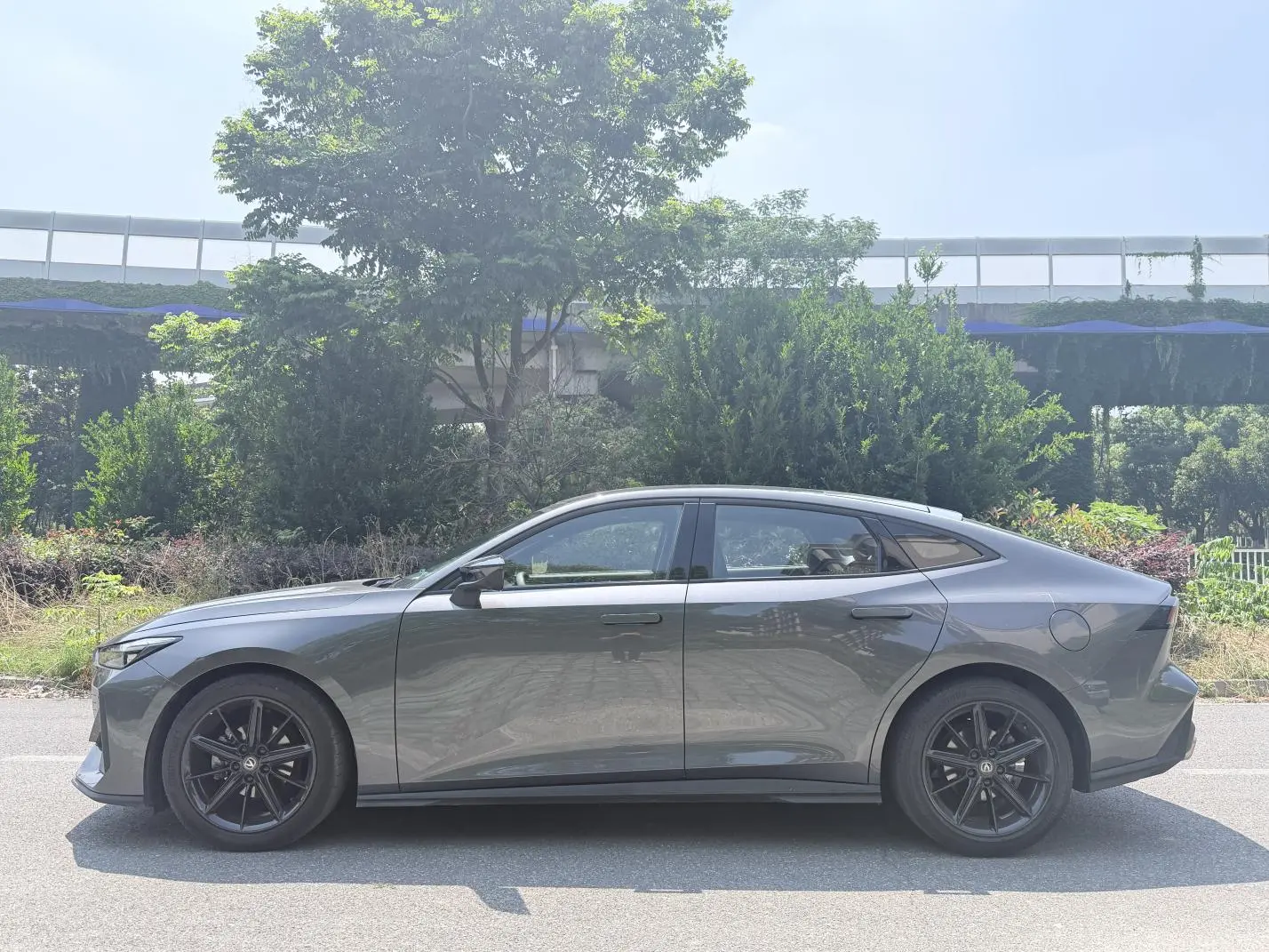 Changan Changan UNI-V 1.5T premium type