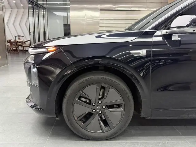 Li Auto Ideal L6 Pro version