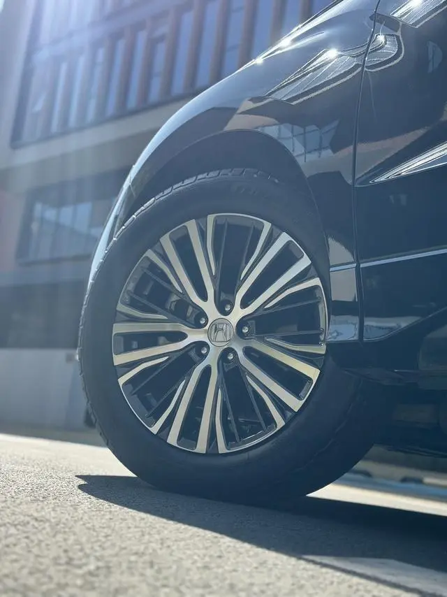 Honda Crown Road 240 TURBO CVT Smart Edition
