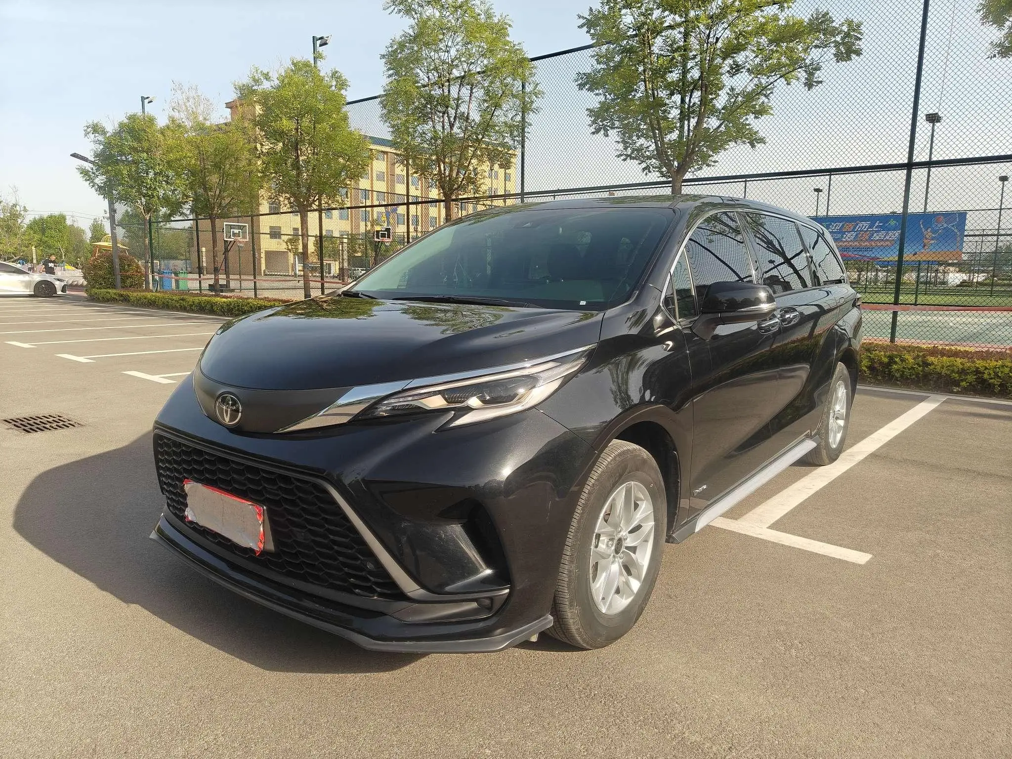 TOYOTA Grevia Smart electric hybrid dual engine 2.5L two-wheel drive comfort version