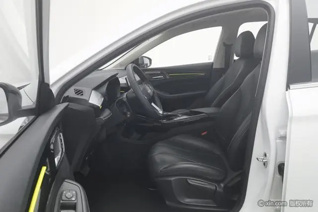 Roewe Roewe i5 1.5L CVT Diamond Edition