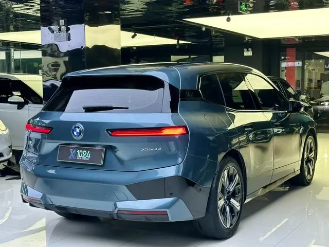 BMW BMW iX xDrive40