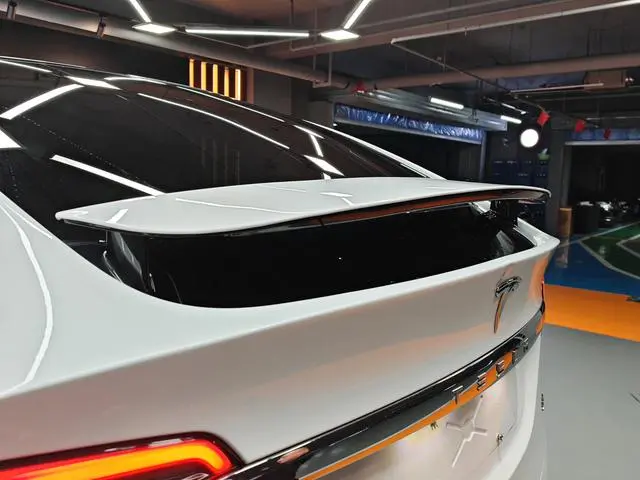 Tesla Model X 75D