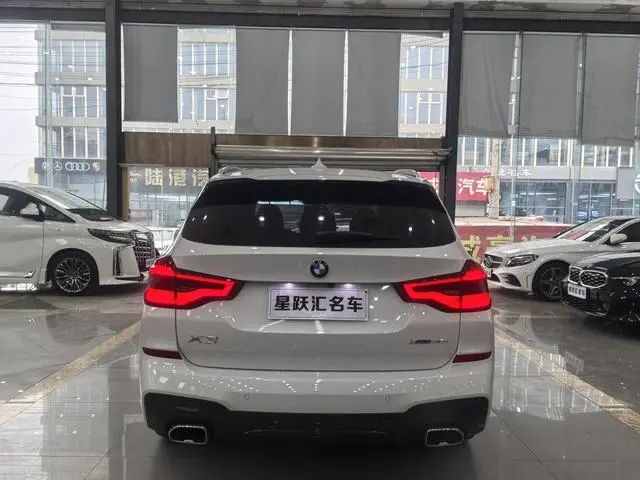 BMW BMW X3 The second facelift xDrive30i leading M sports suit