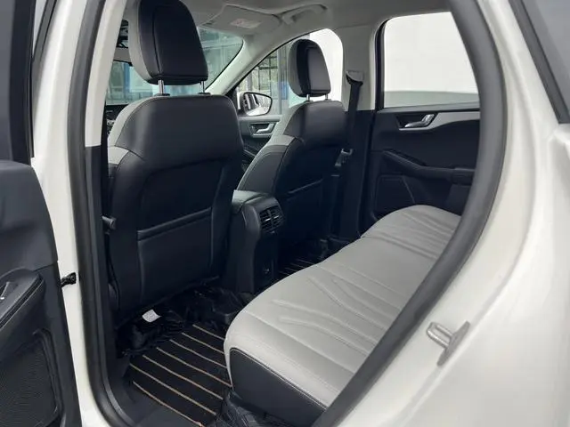 Ford Ruiji EcoBoost 245 two-wheel drive Yaoxiang model