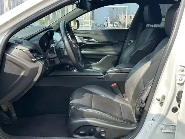 Cadillac Cadillac CT4 28T luxury