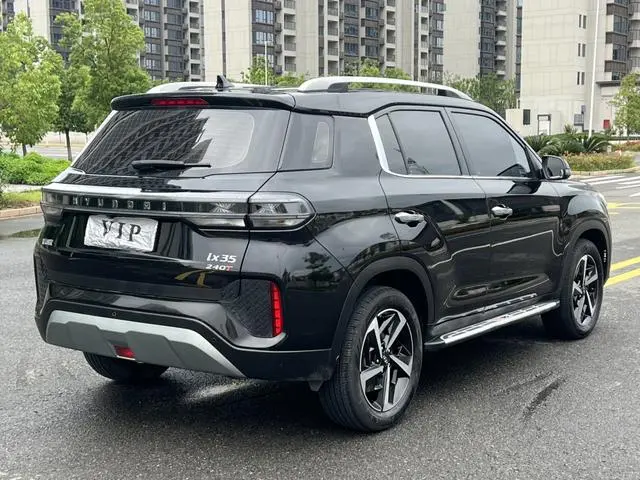 Hyundai Hyundai ix35 240T GDi DCT two-wheel drive leading version GLS