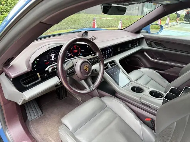 Porsche Taycan Taycan