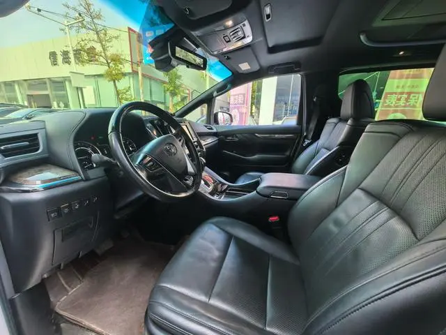 TOYOTA Wilfa Dual engine 2.5L HV Premium Edition