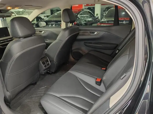 Hongqi Hongqi E-QM5 Rechargeable 431km Enjoy Edition 5 seats
