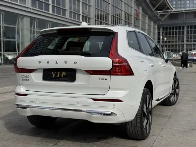 Volvo Volvo XC60 PHEV T8 four-wheel drive long battery life Zhiya Deluxe Edition