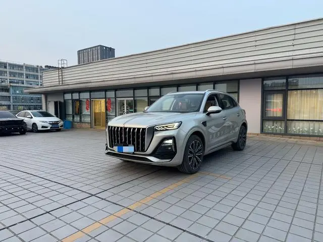 Hongqi Hongqi HS5 2.0T four-wheel drive flag collar Pro version