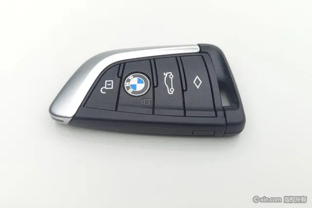 BMW BMW X4 xDrive25i M sports suit