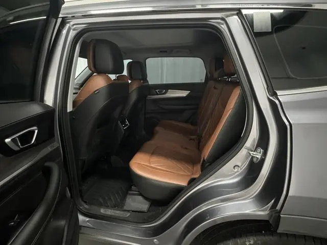 Chery Fulwin Tiggo 8 Kunpeng version 290TGDI automatic Rocker Version