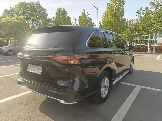 TOYOTA Grevia Smart electric hybrid dual engine 2.5L two-wheel drive comfort version