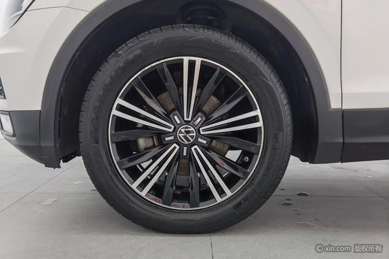 Volkswagen Tiguan L 280TSI automatic two-wheel drive Smart edition