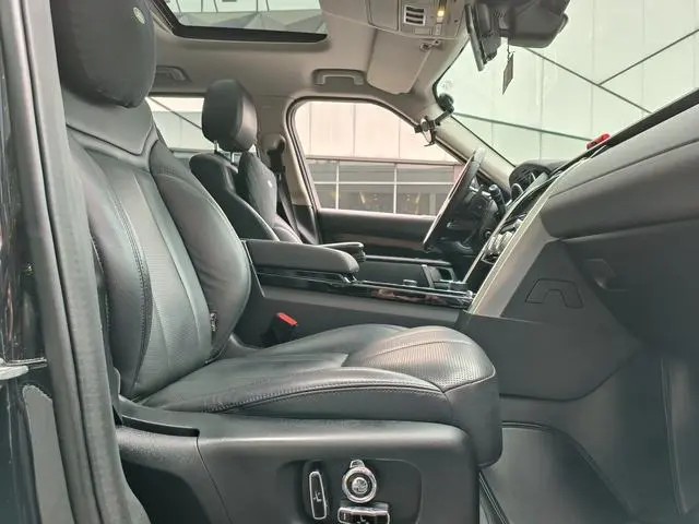 Land Rover discover 3.0 V6 HSE