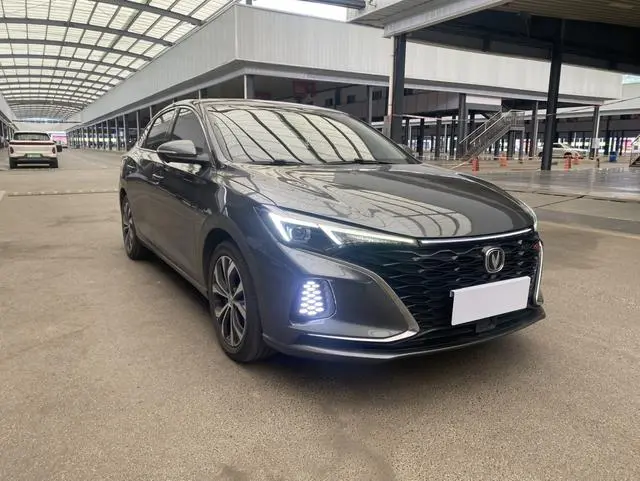 Changan Yidong PLUS Blue Whale NE 1.4T GDI DCT Flagship